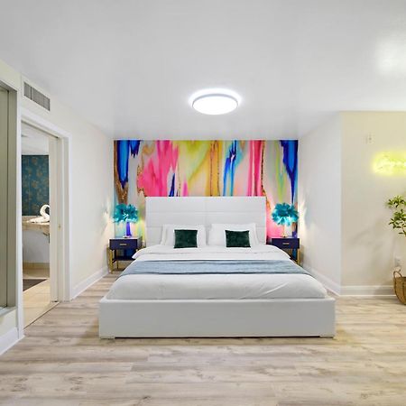 Ocean Drive Apartments With Rooftop Pool, South Beach, Miami ไมอามีบีช ภายนอก รูปภาพ