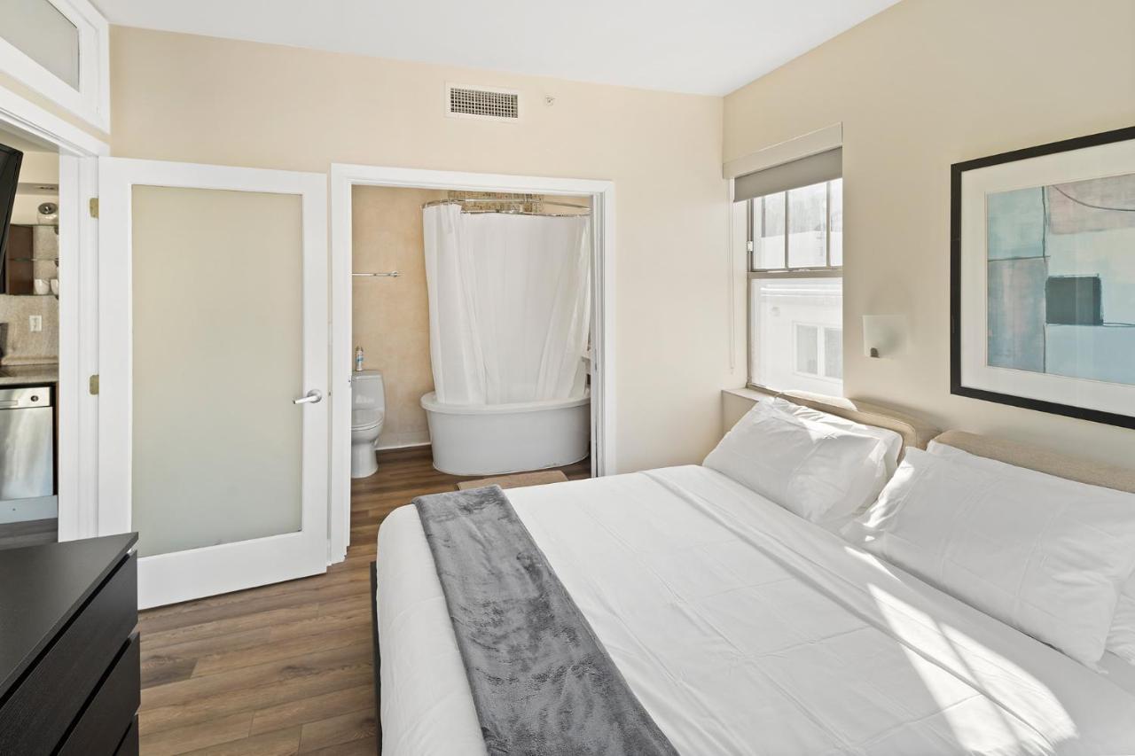 Ocean Drive Apartments With Rooftop Pool, South Beach, Miami ไมอามีบีช ภายนอก รูปภาพ