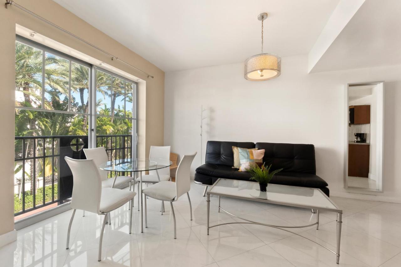 Ocean Drive Apartments With Rooftop Pool, South Beach, Miami ไมอามีบีช ภายนอก รูปภาพ