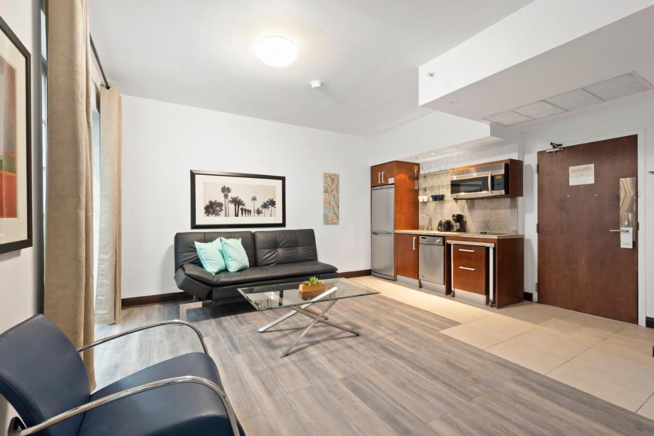 Ocean Drive Apartments With Rooftop Pool, South Beach, Miami ไมอามีบีช ภายนอก รูปภาพ