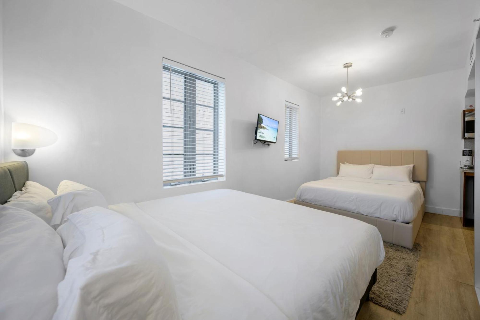 Ocean Drive Apartments With Rooftop Pool, South Beach, Miami ไมอามีบีช ภายนอก รูปภาพ