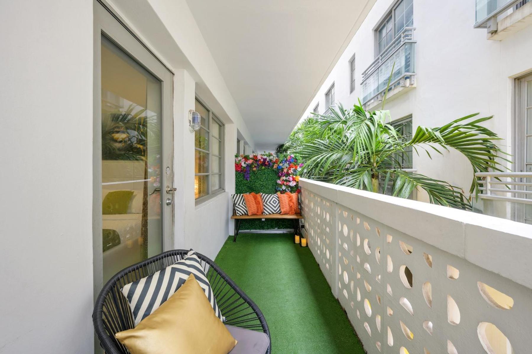 Ocean Drive Apartments With Rooftop Pool, South Beach, Miami ไมอามีบีช ภายนอก รูปภาพ