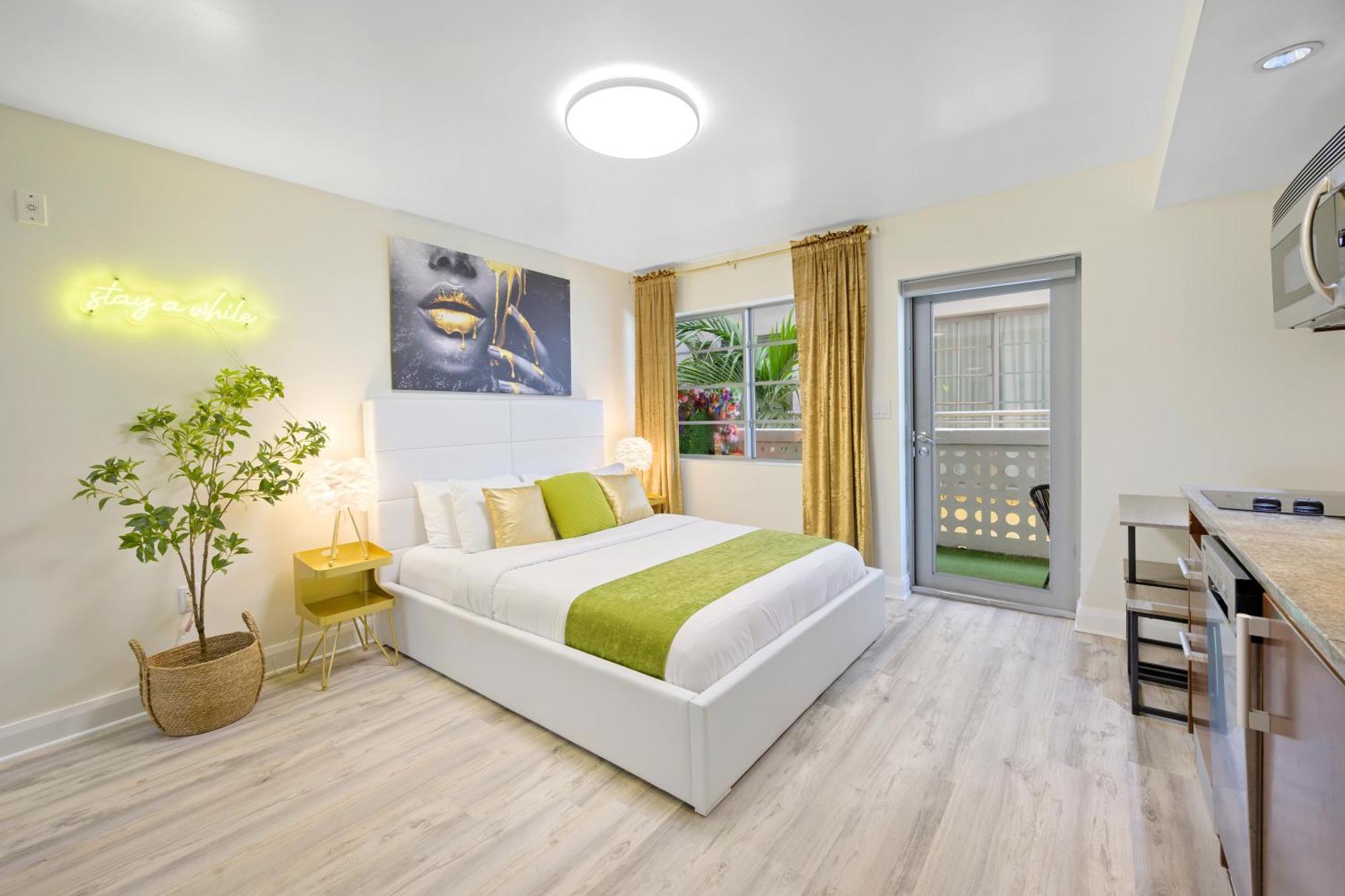 Ocean Drive Apartments With Rooftop Pool, South Beach, Miami ไมอามีบีช ภายนอก รูปภาพ